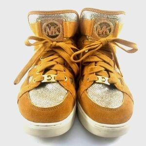 Michael Kors Fulton High Top Sneaker SIZE 9.5.  S650